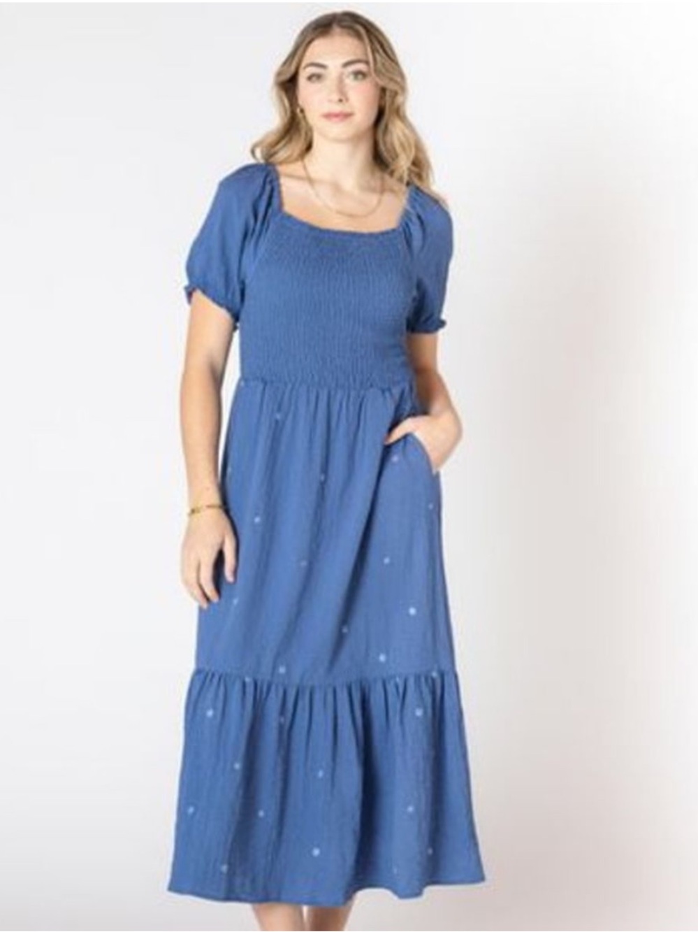 Devoted Short Puffed
Sleeve Calf Length Tiered dress